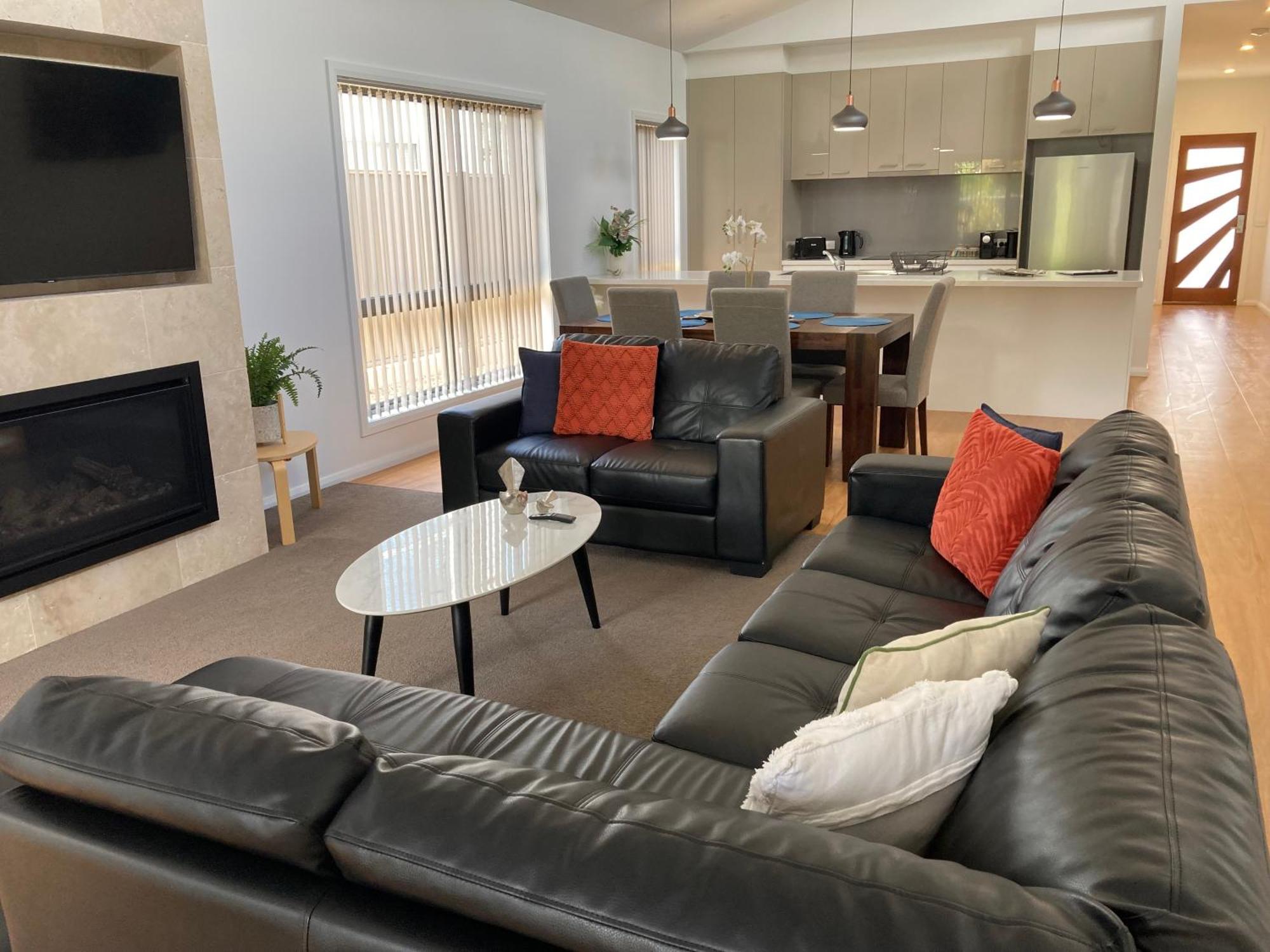 Mountain Mist Apartments Bright Luaran gambar